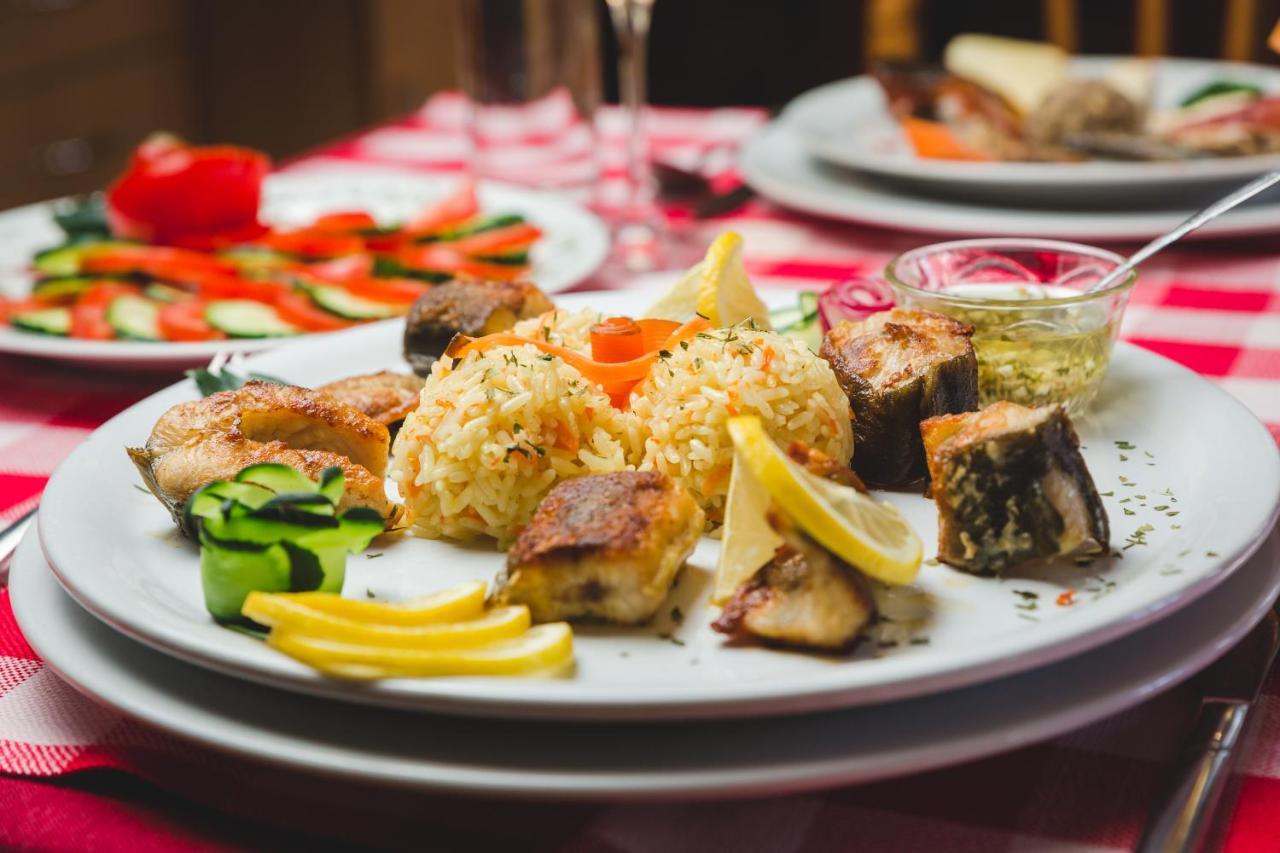 Hotel Pelikan Virpazar Εξωτερικό φωτογραφία