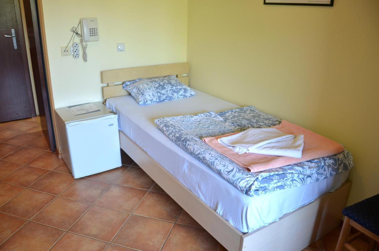 Hotel Pelikan Virpazar Εξωτερικό φωτογραφία