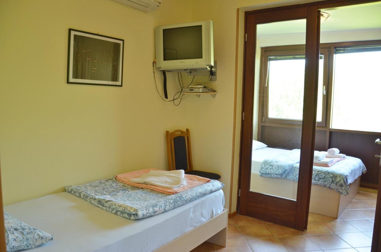 Hotel Pelikan Virpazar Εξωτερικό φωτογραφία