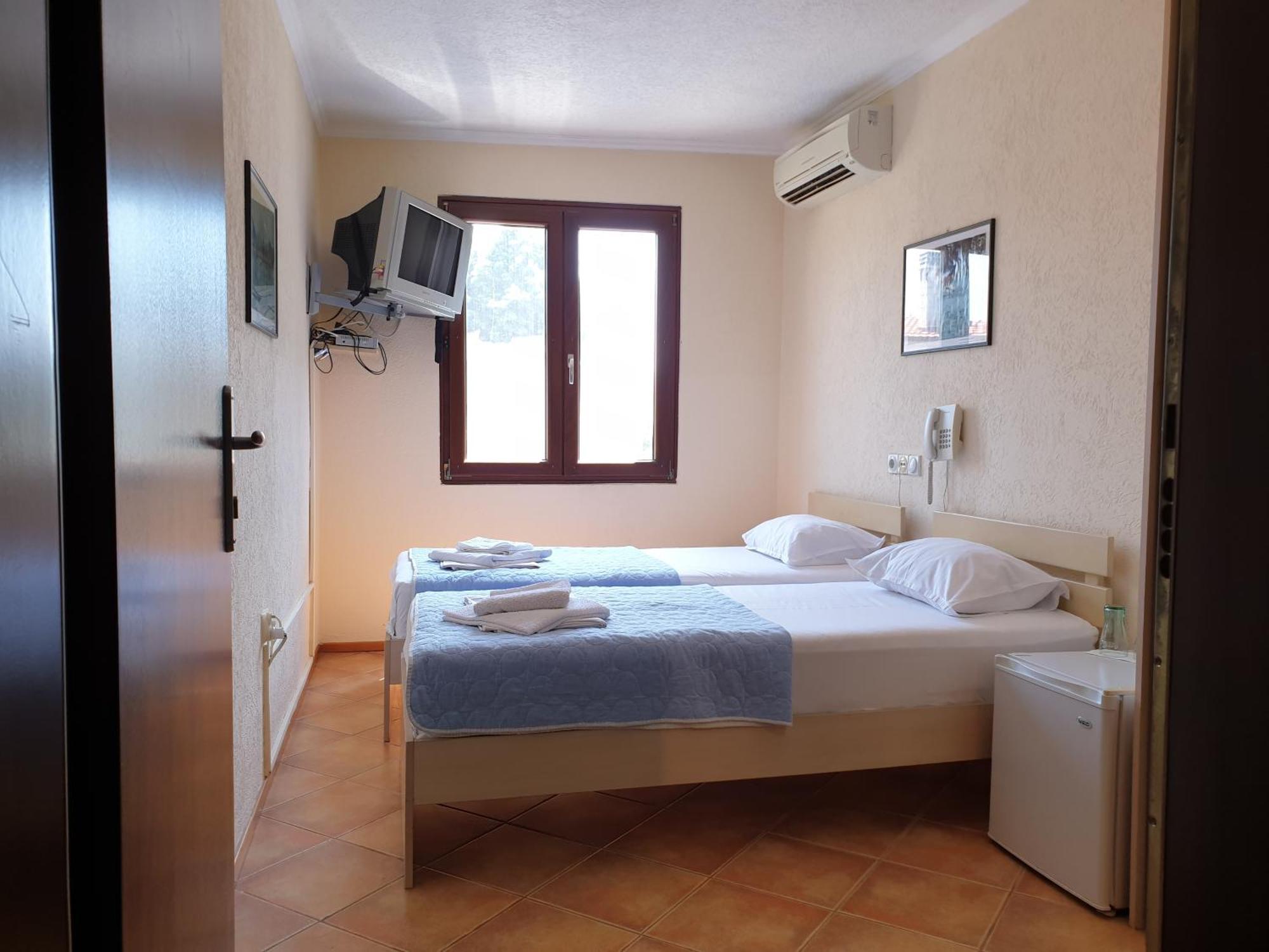 Hotel Pelikan Virpazar Εξωτερικό φωτογραφία