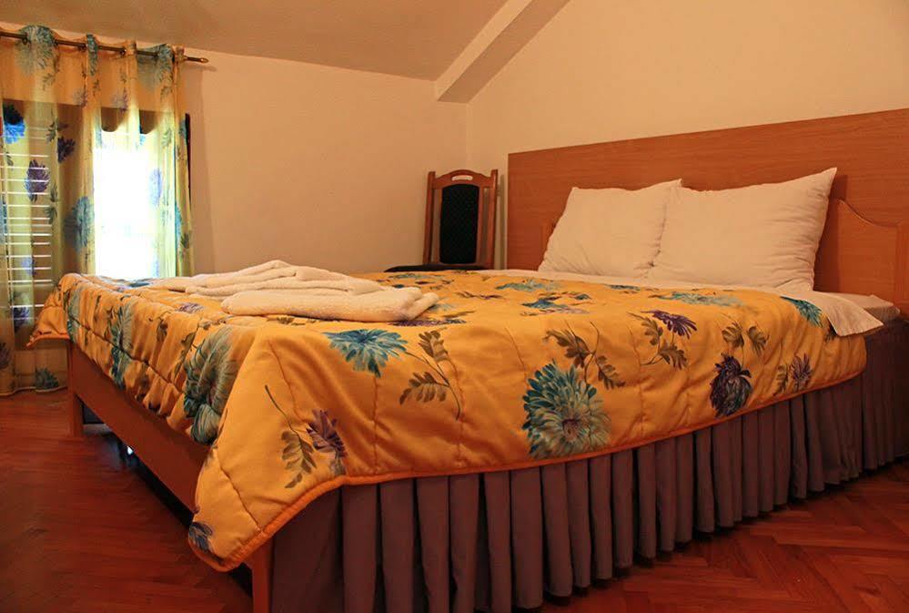 Hotel Pelikan Virpazar Εξωτερικό φωτογραφία